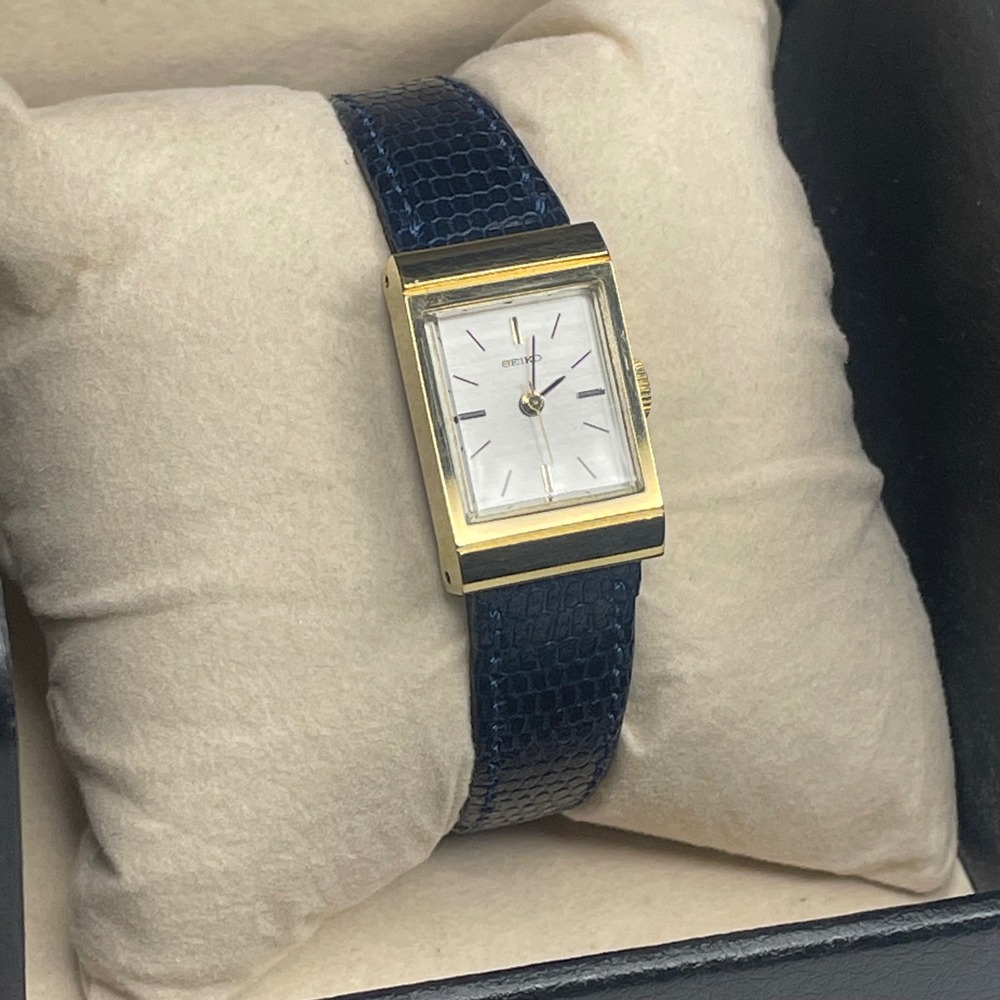 Seiko S.G.P. Solid Gold Plated Mechanical Wind Wristwatch Japan Blue Lizard Band